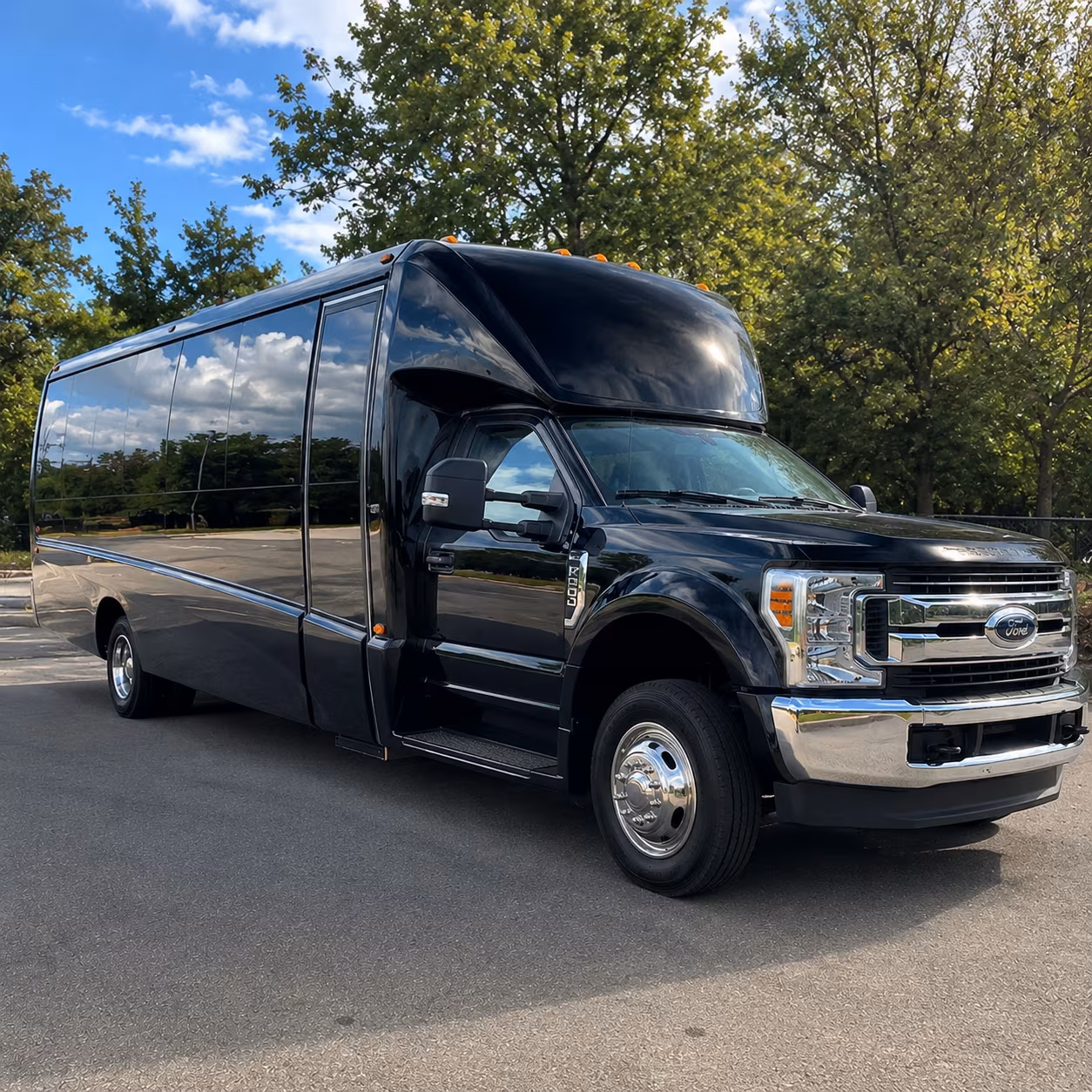 bus rentals to rams and chargers games at sofi stadium