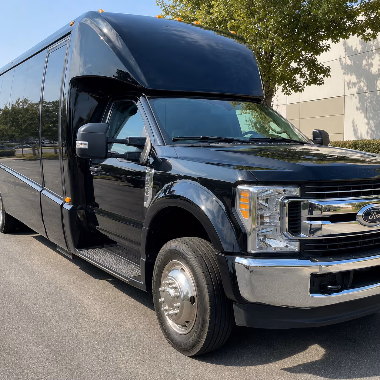 buses to ucla bruins games at the rose bowl and pauley pavilion