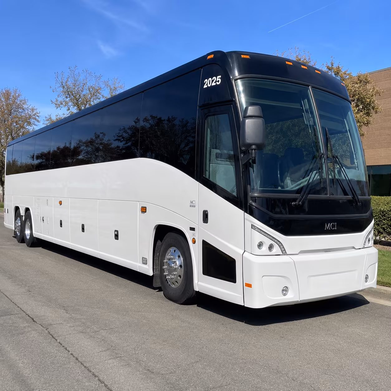 charter buses for santa monica area government training and conferences