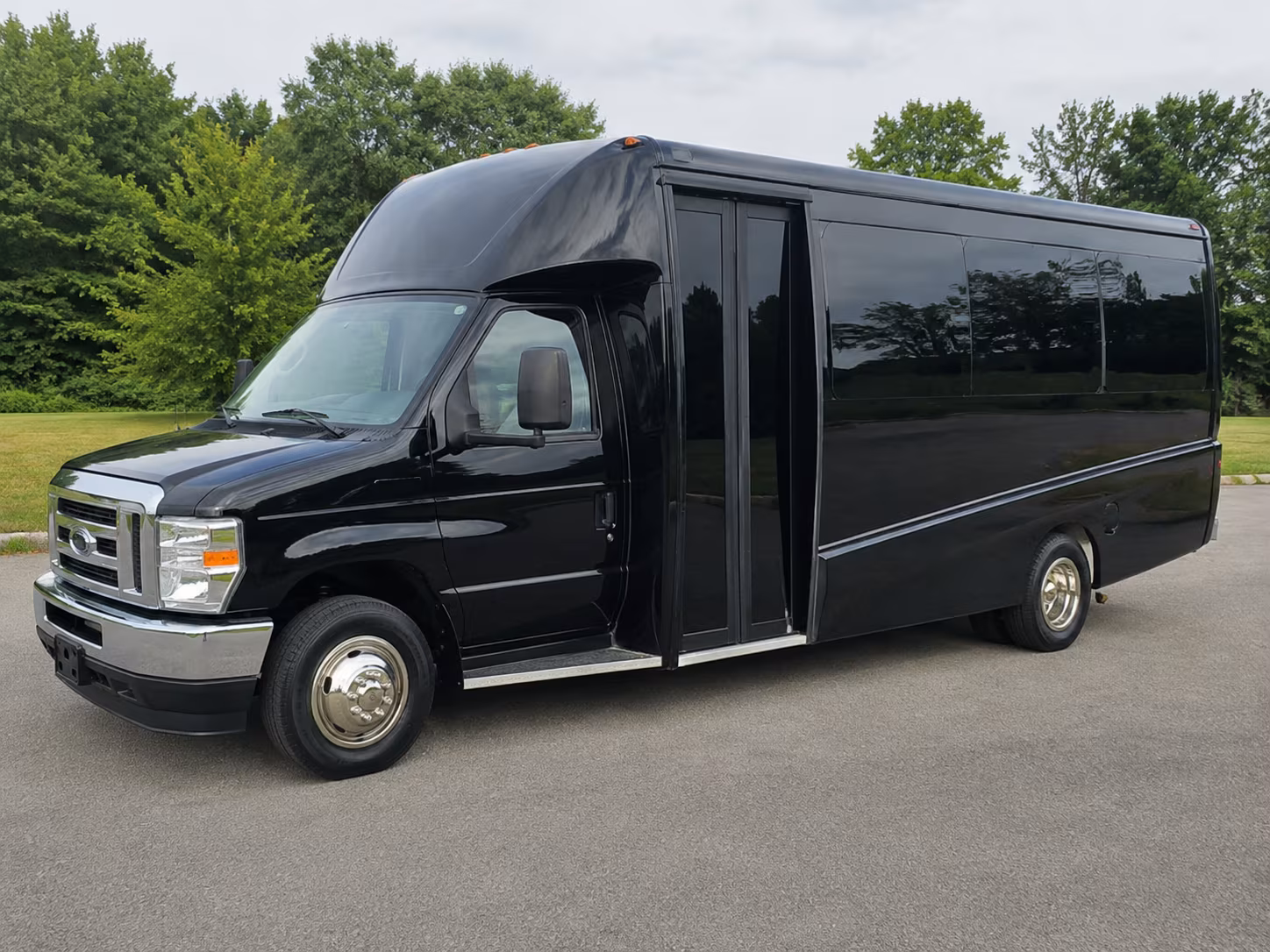 minibuses for smaller santa monica prom groups that still want a great ride