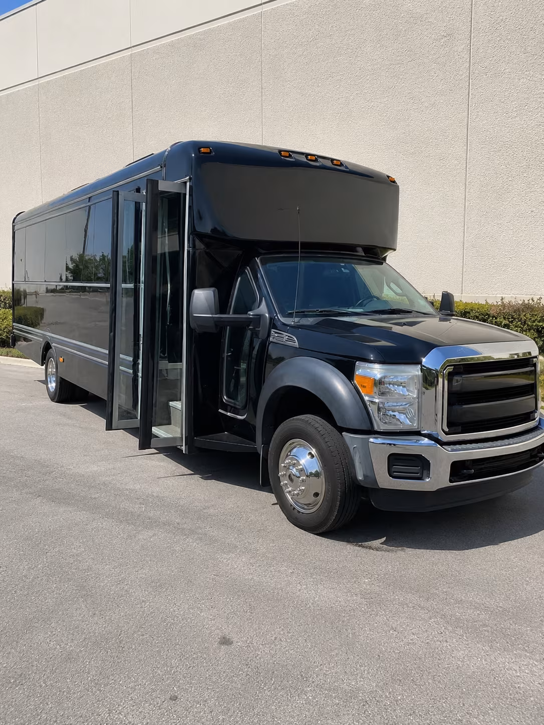 party buses for santa monica bachelorette and bachelor weekends