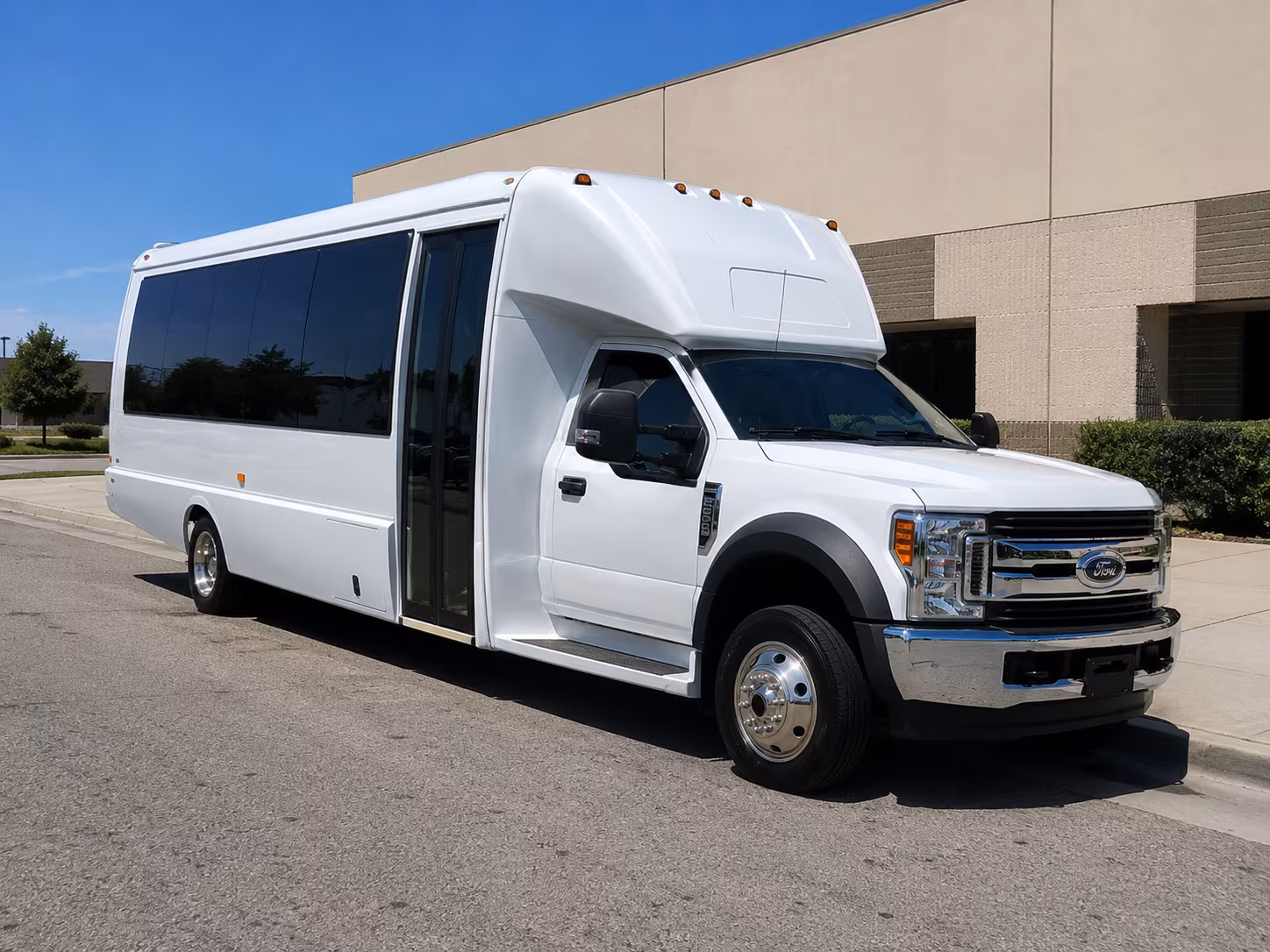 van and minibus airport transfers for small groups on the westside